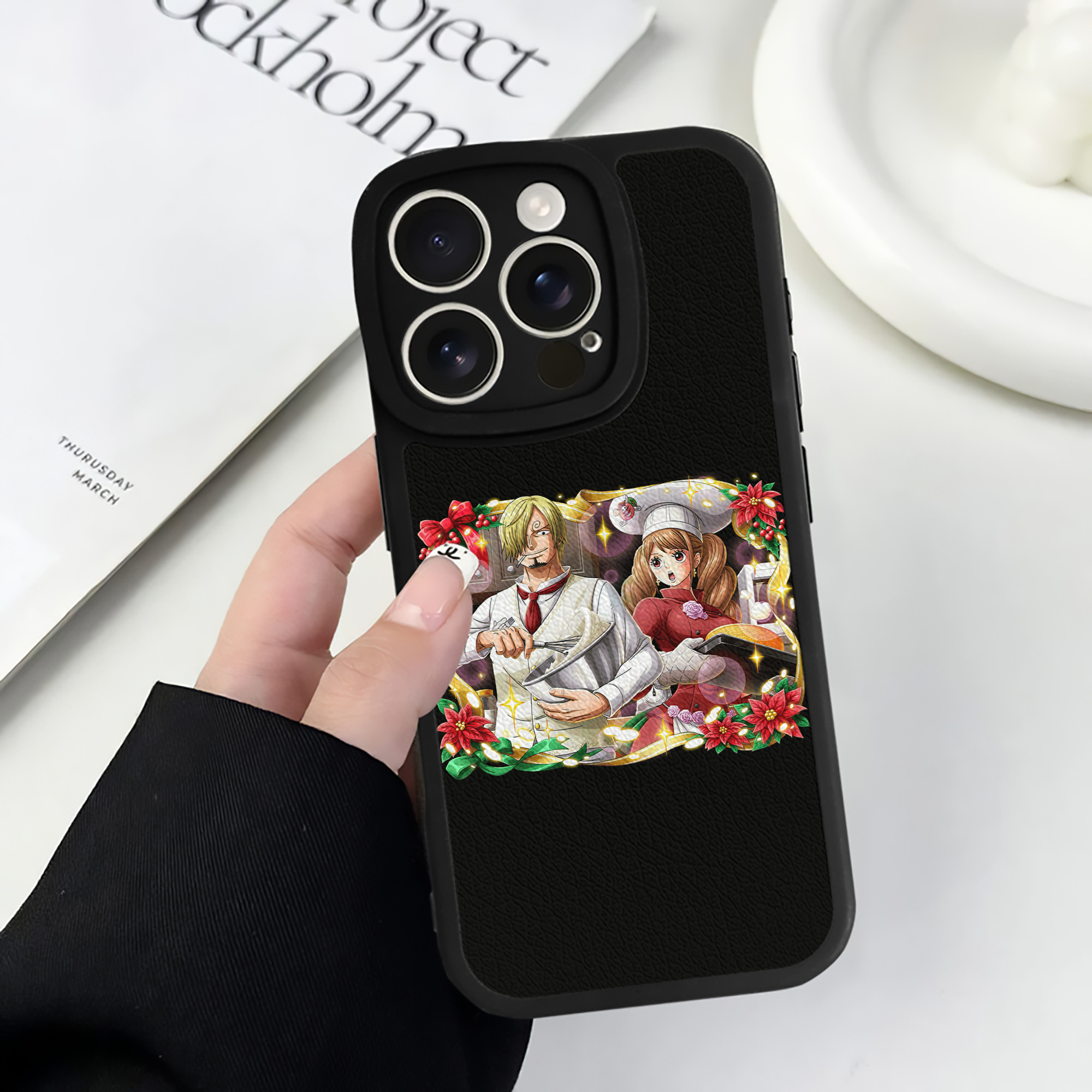 （画像用） ワンピース サンジ ONE PIECE Sanji 【iPhone 16シリーズ対応】シリコンスマホケース（レザー調） 材質：シリコン